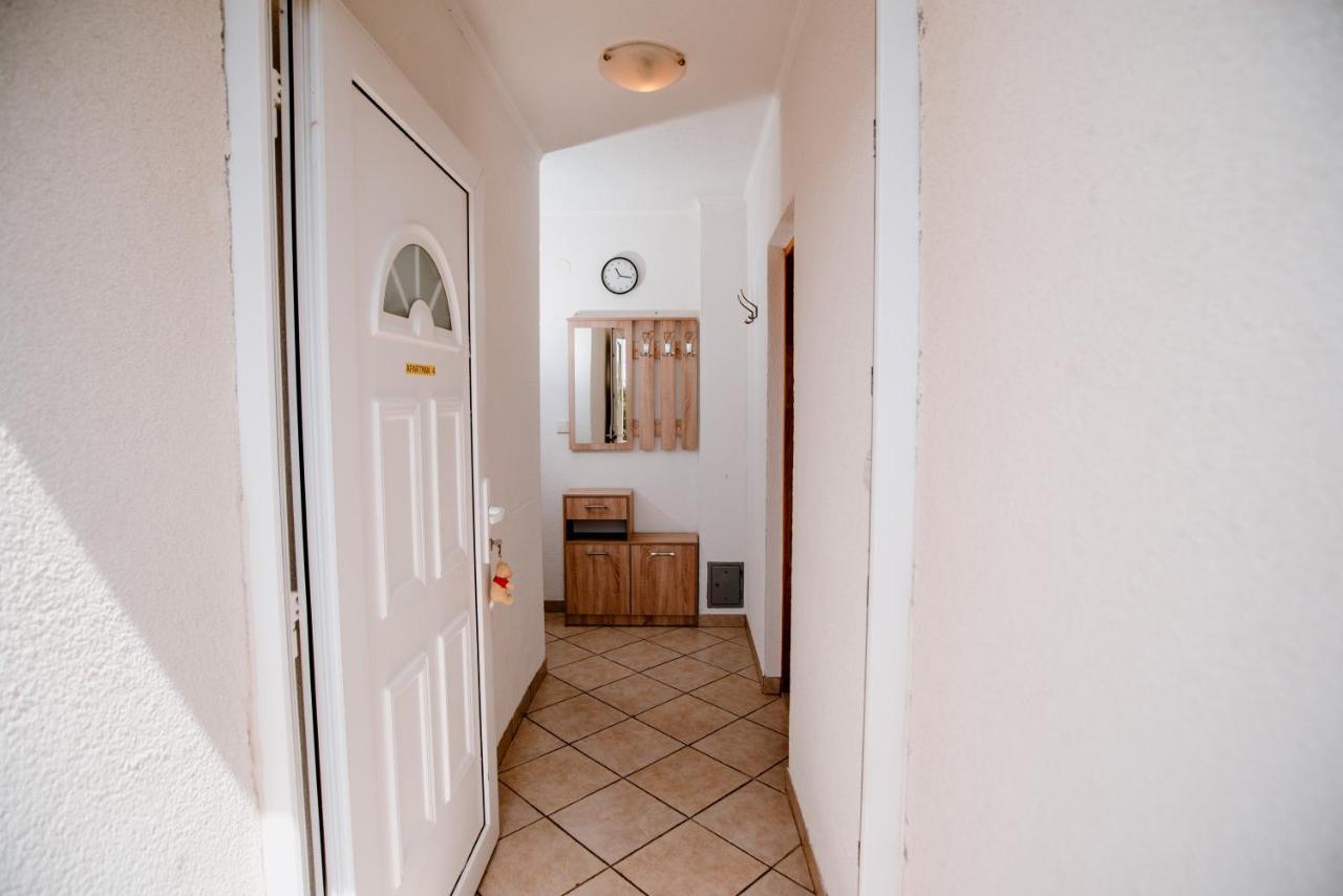 דירות קרלובג Apartmens Leona מראה חיצוני תמונה