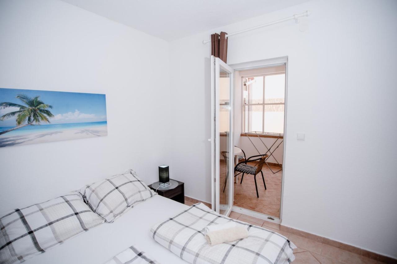 דירות קרלובג Apartmens Leona מראה חיצוני תמונה